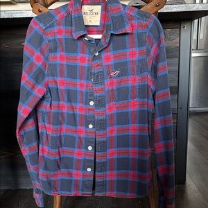 Hollister Men's Casual Navy and Red Checkered Shirt
